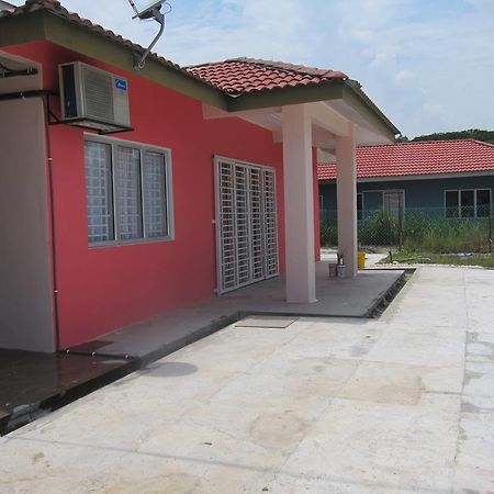 Milu Homestay - Kuala Selangor Exterior foto